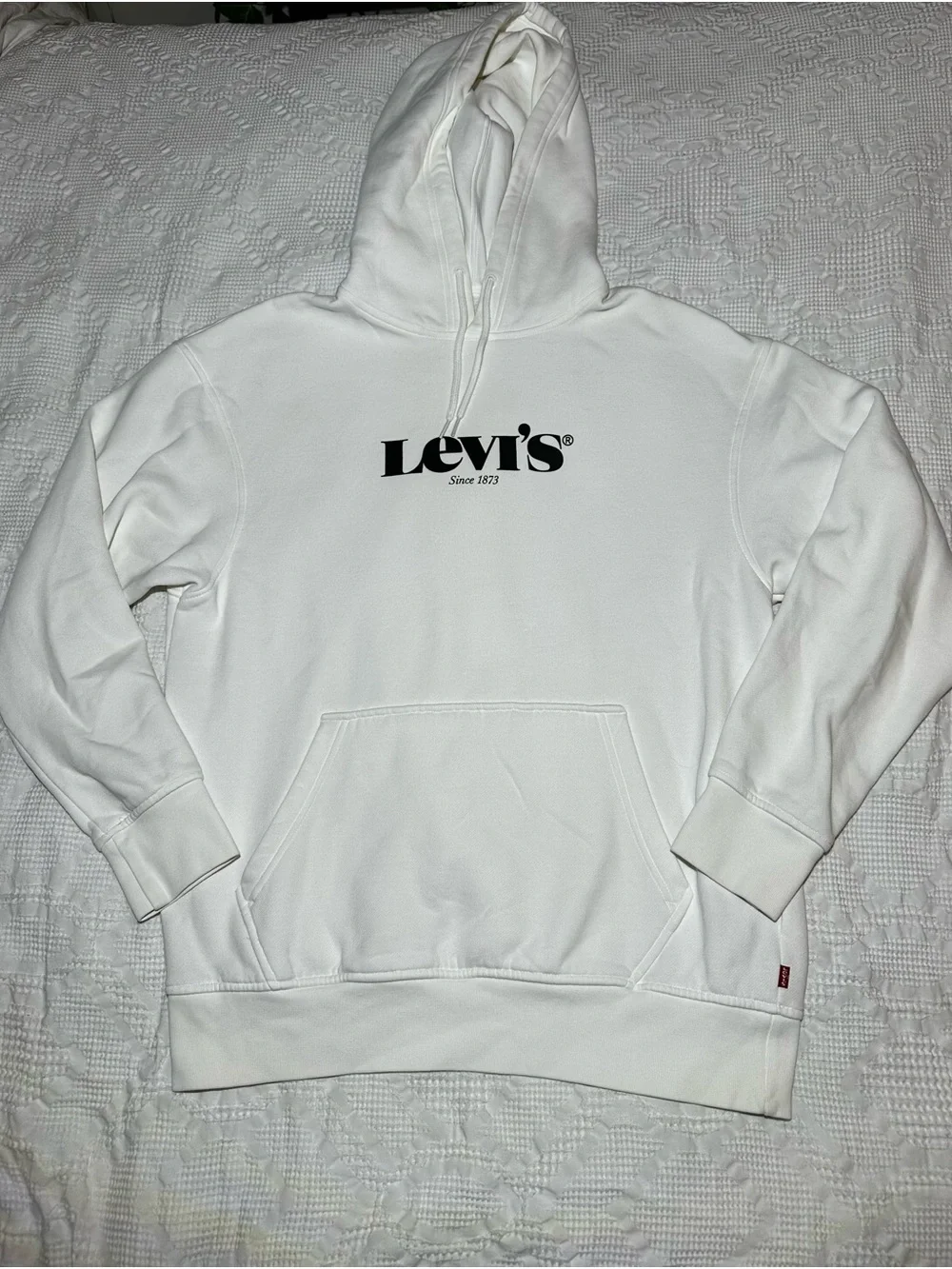 Levi's White Pullover Hoodie with Black Logo